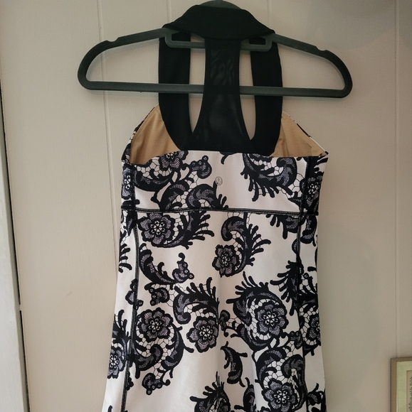 Lululemon Floral Fitted Workout Tank - Picture 2 of 5